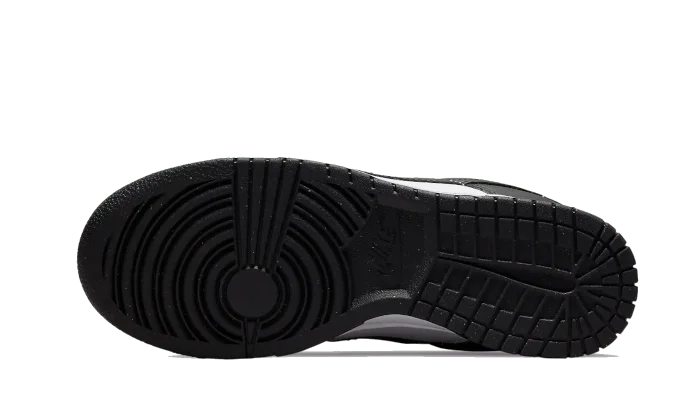 Nike Dunk Low Next Nature Black White - immagine 3