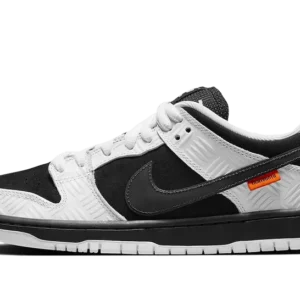 Nike Dunke Low TIGHTBOOTH