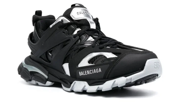 Balenciaga Track Low-Top Black Sneakers - immagine 3