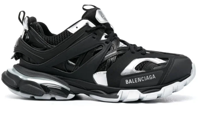 Balenciaga Track Low-Top Black Sneakers - immagine 4